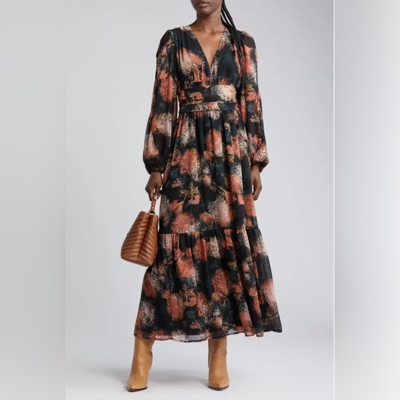 Chelsea28 Dresses & Skirts - Chelsea28 Split Long Sleeve Tiered Dress Size S